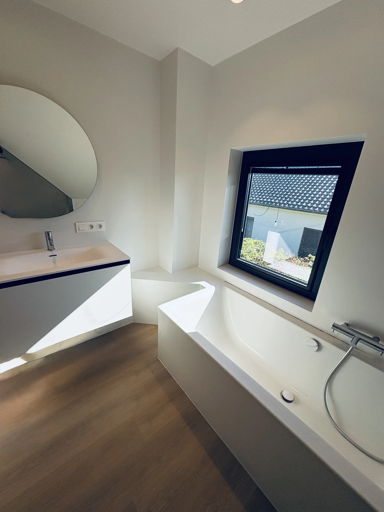 Afgewerkte badkamer op maat